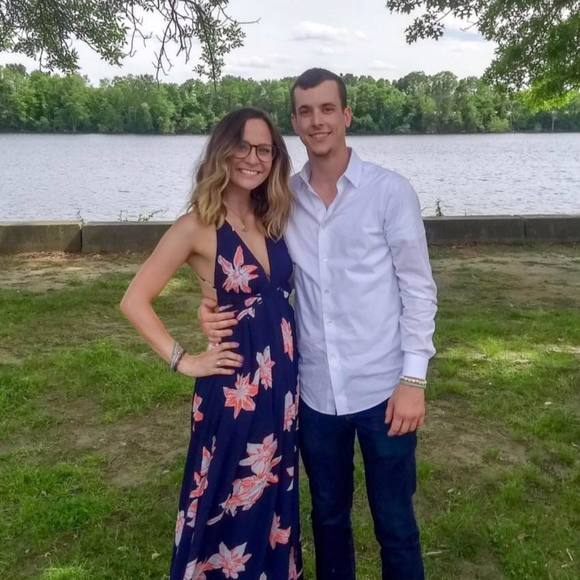 Meet your Posher, Caitlin - Picture 1 of 1